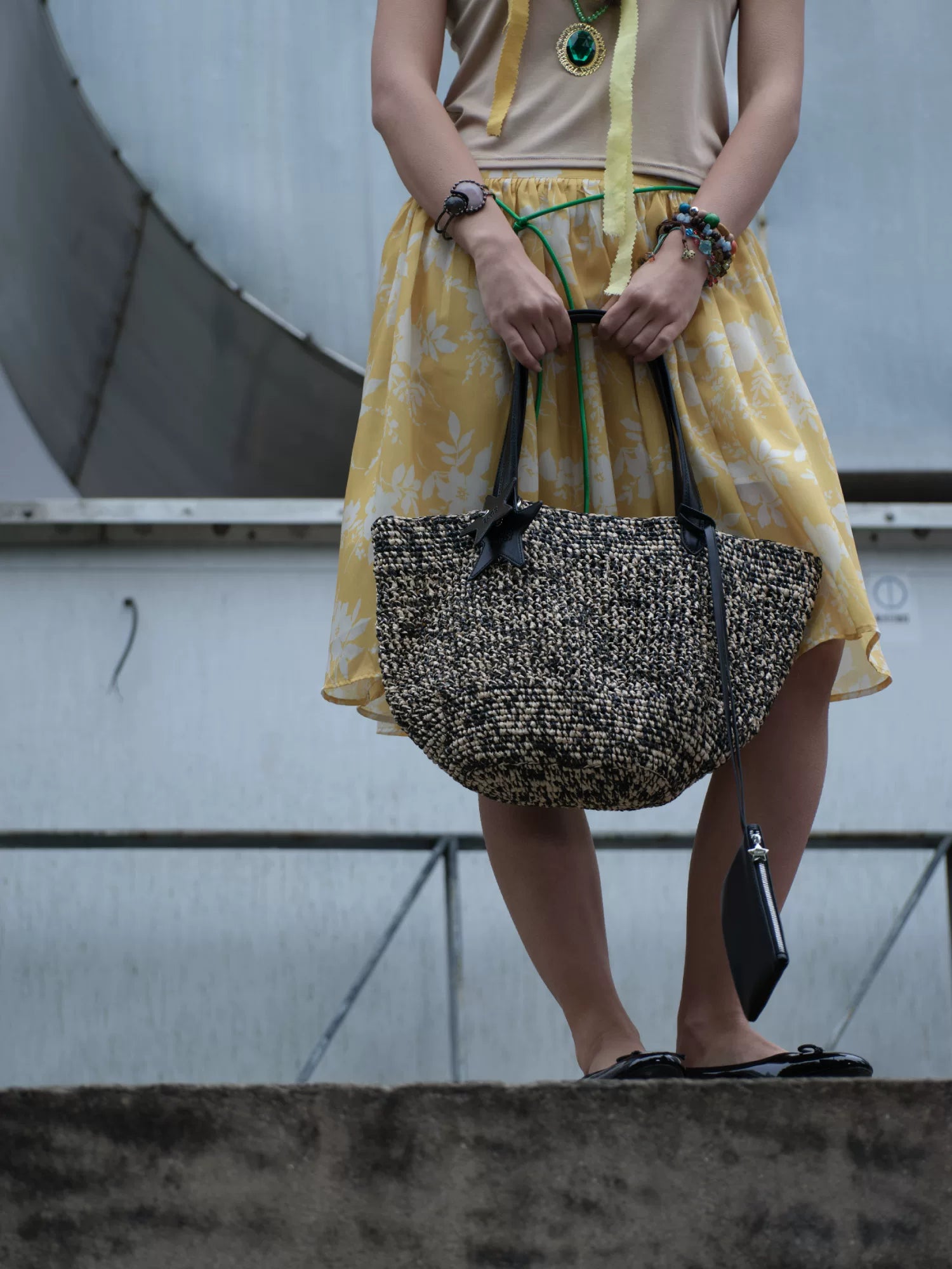 Marled Woven Market Tote with Mini Pouch - view 3