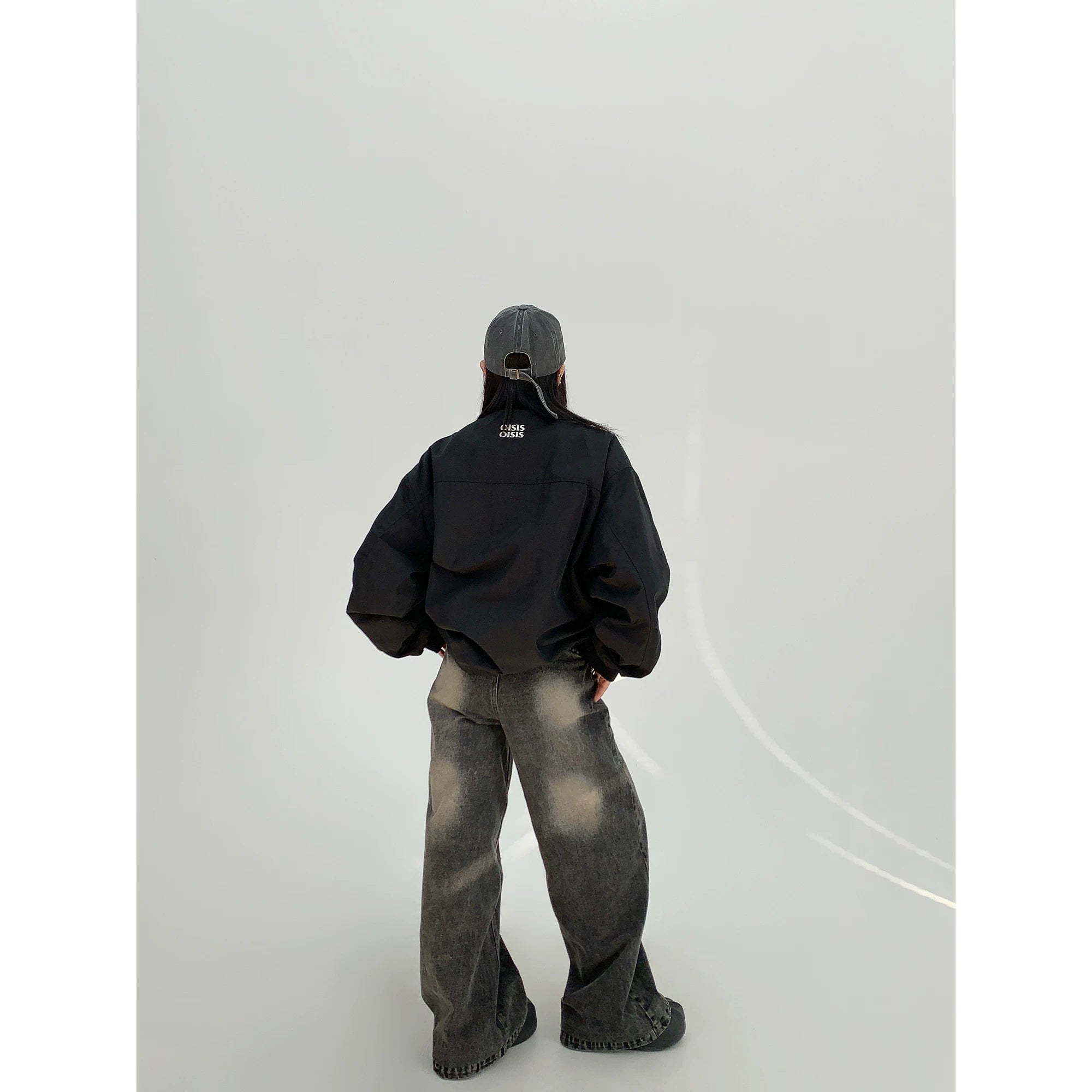 Oisis Cloud Windbreaker Jacket