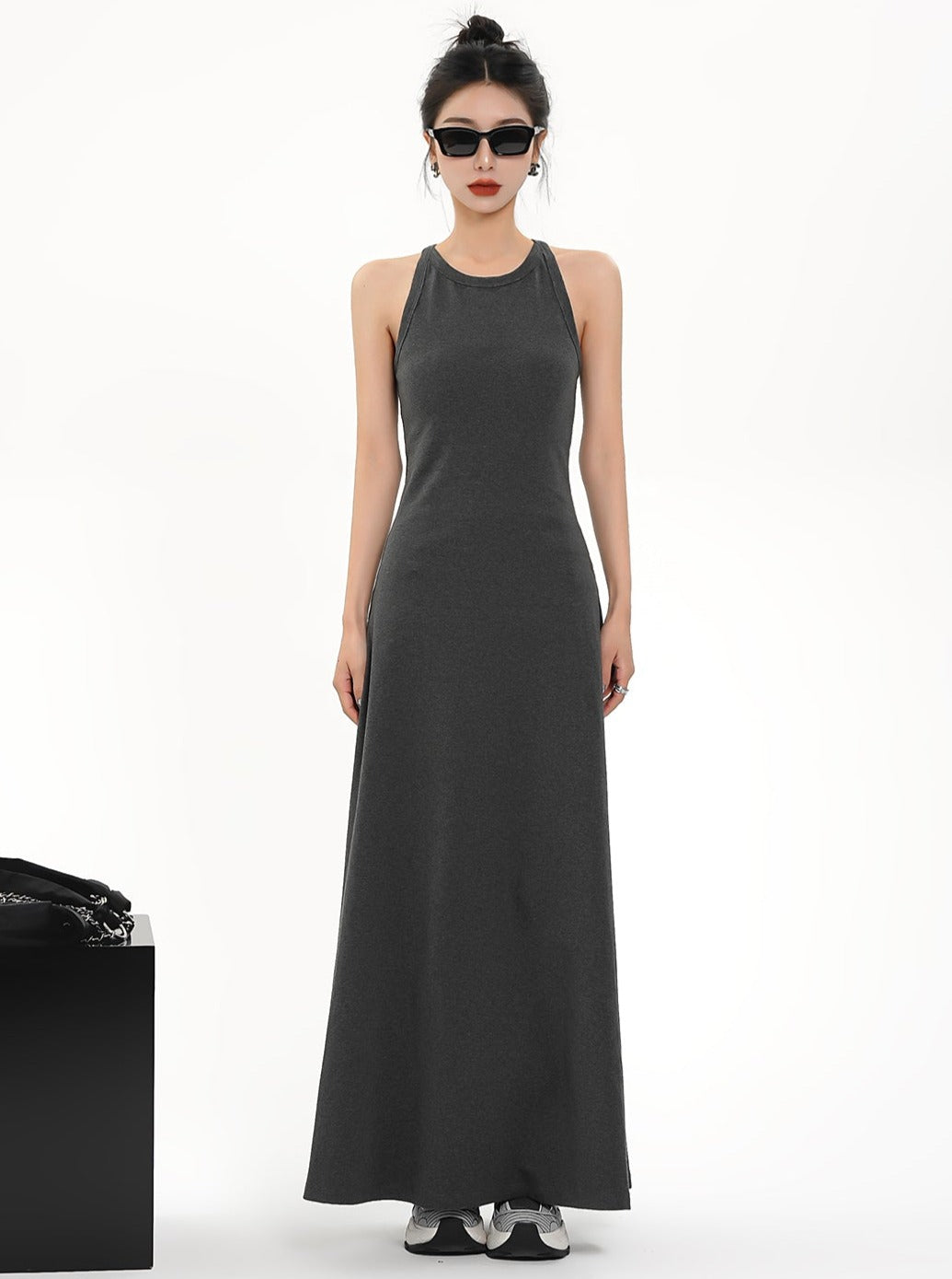 Vestido maxi negro sin mangas - vestido de noche columna de cuello alto