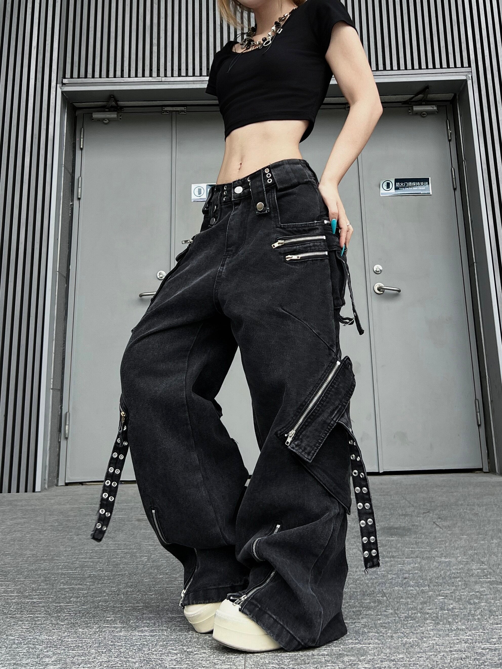 Men's Strap-Rivet Wide-Leg Cargo Jeans