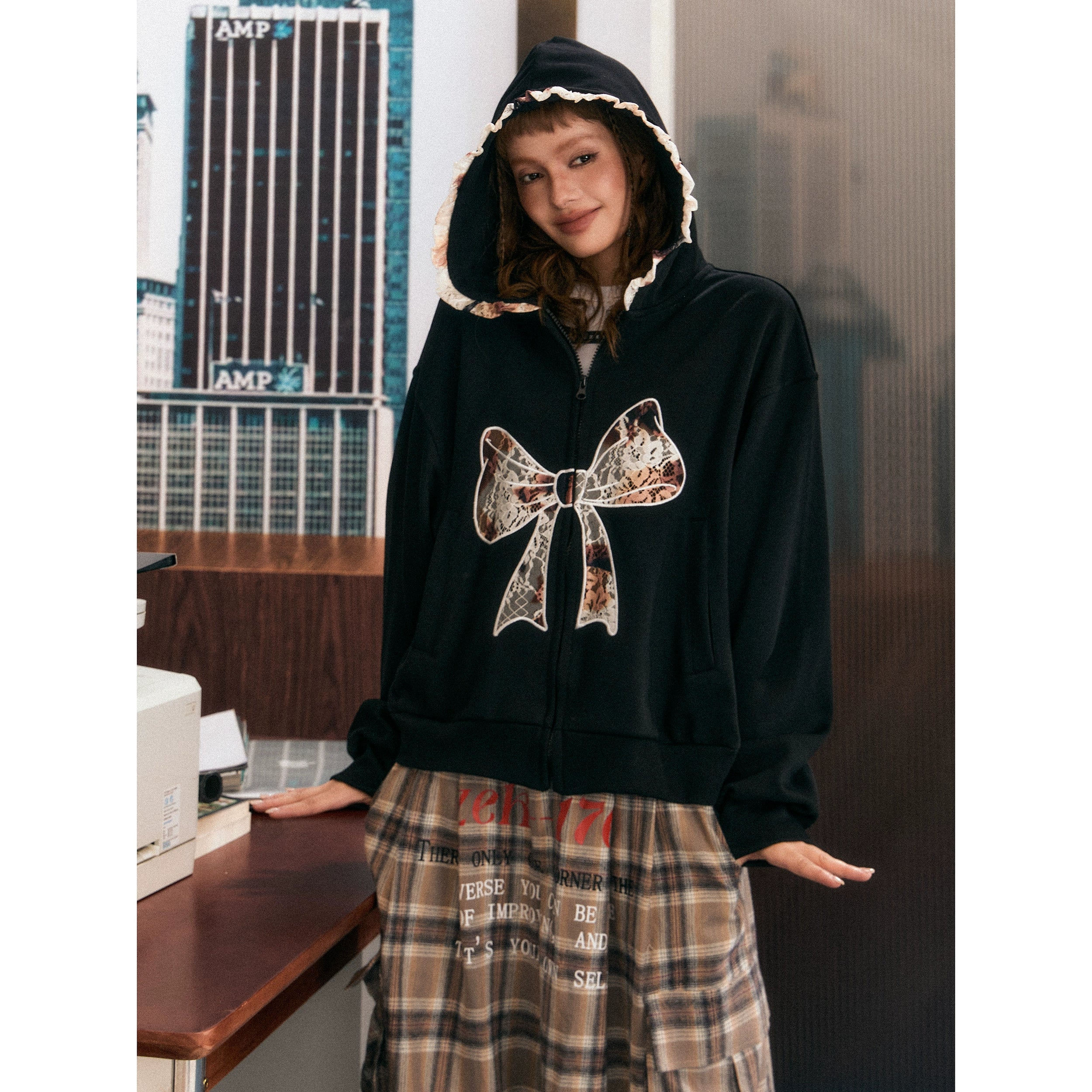 Oversize Lace Bow Hoodie