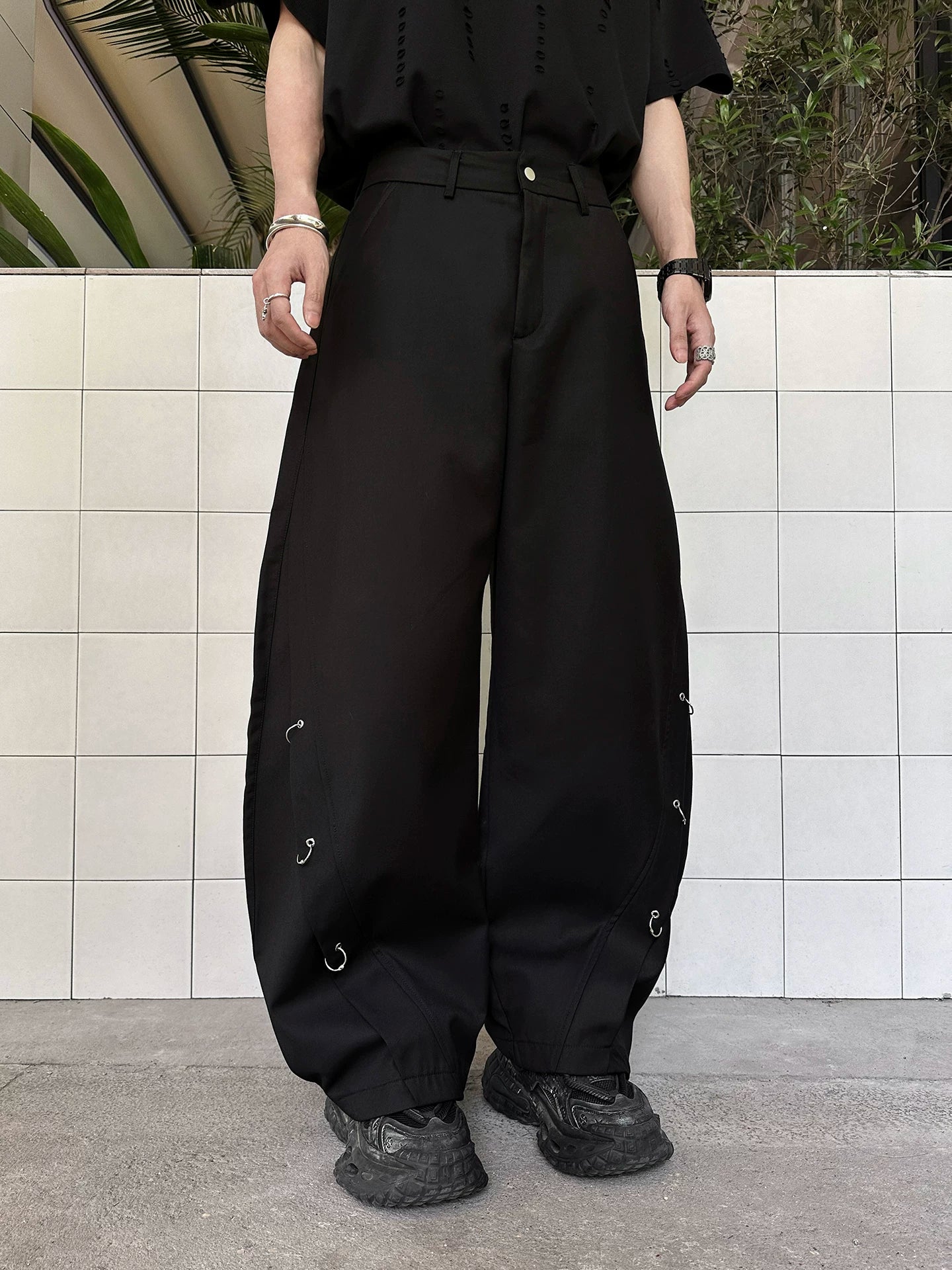 Obsidian Halo Hook-Tether Balloon Trousers