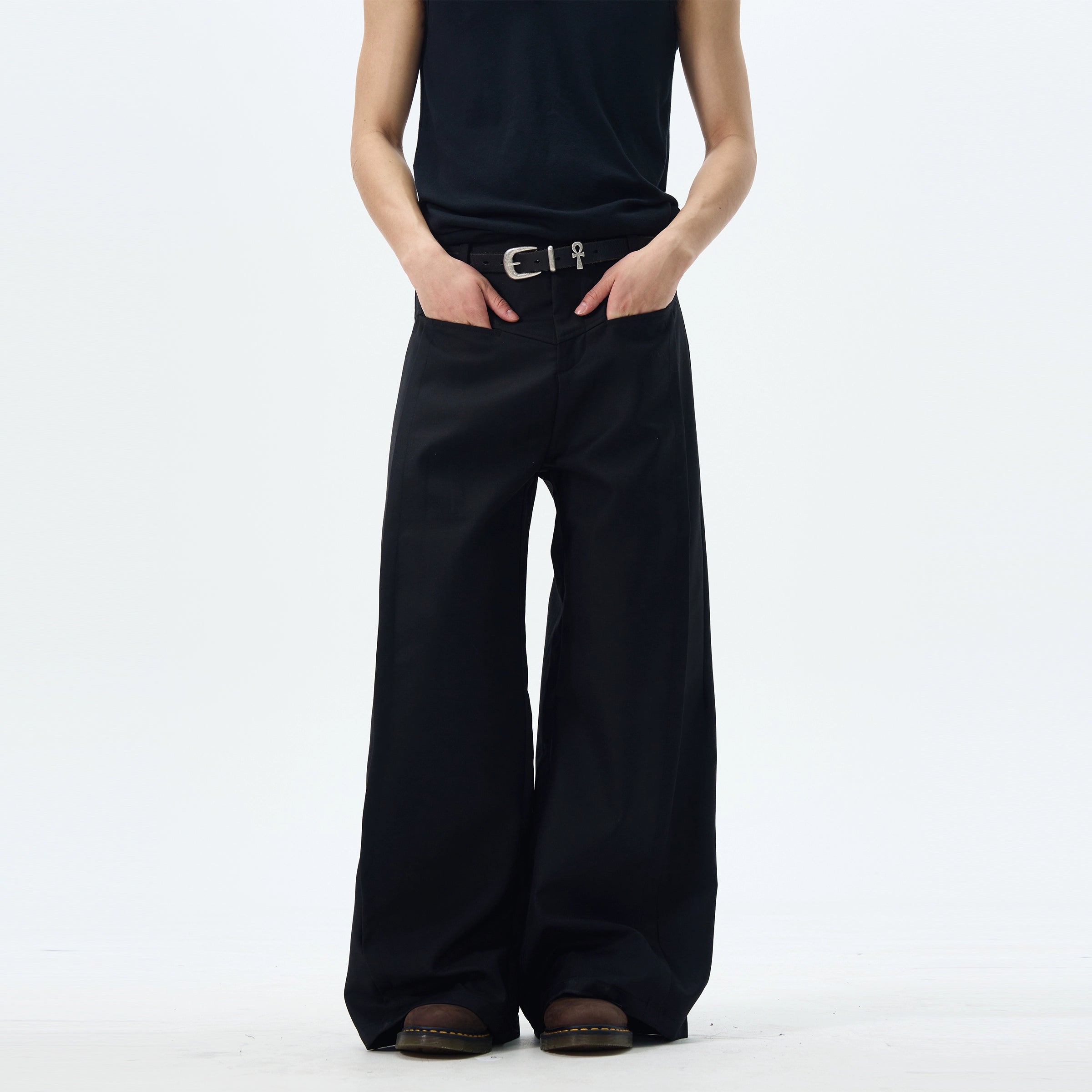 Wide Leg Skater Pants in Black