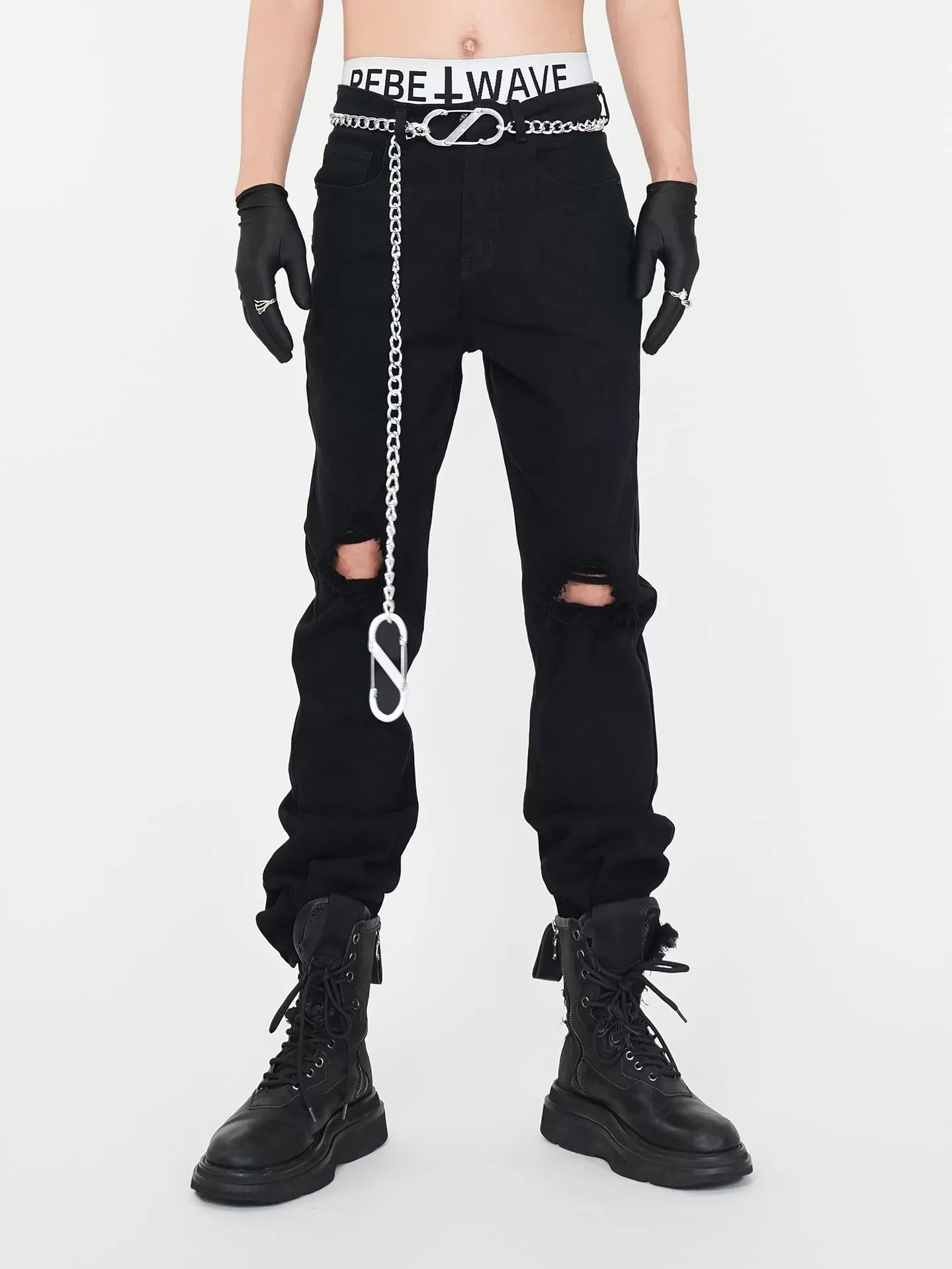 Rebel Wave Chain‑Detail Ripped Cargo Jeans