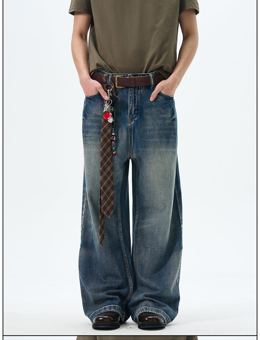 Relaxed Fit Faded Wide Leg Jeans