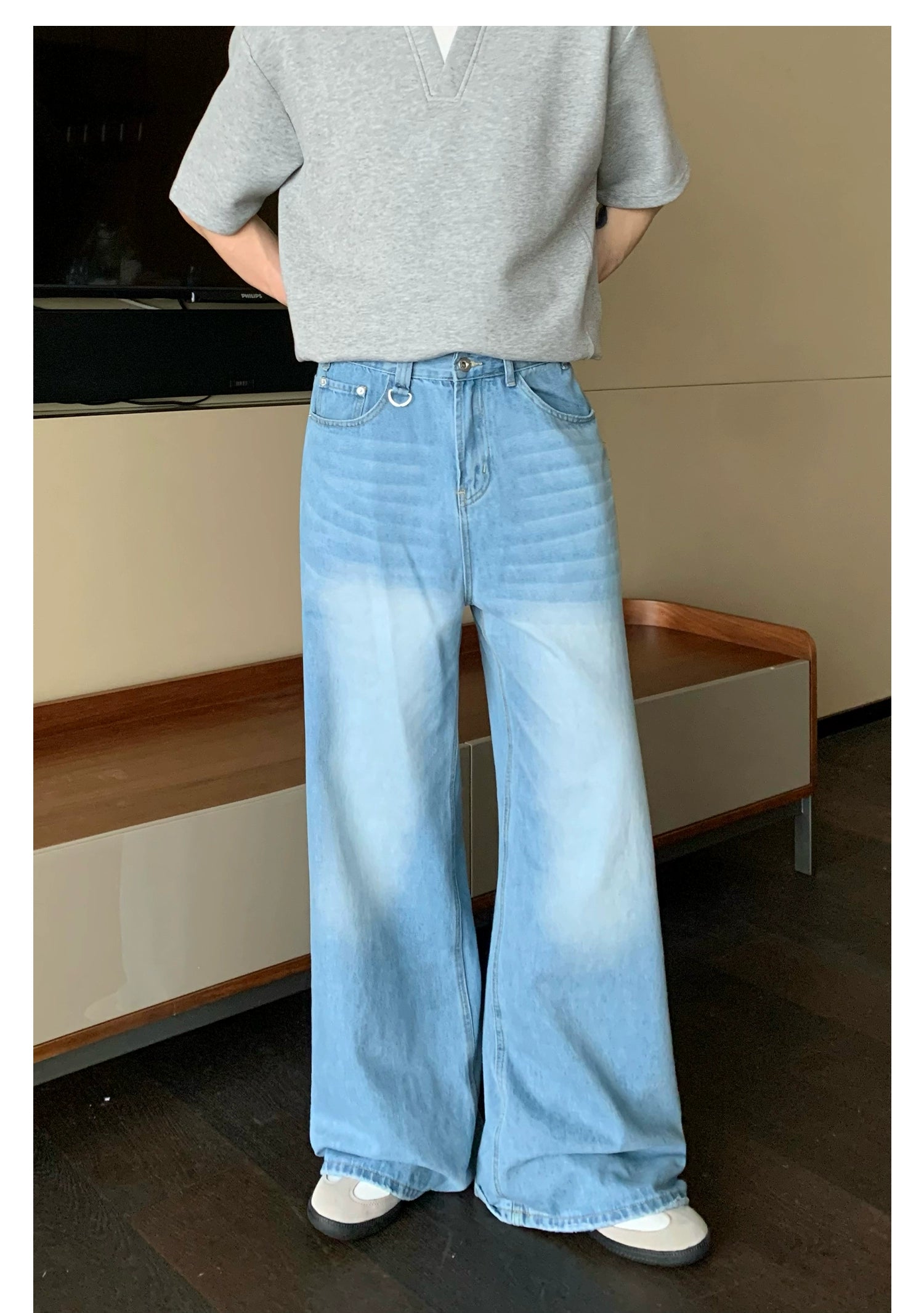 Straight-Wide-Leg Wash Jeans