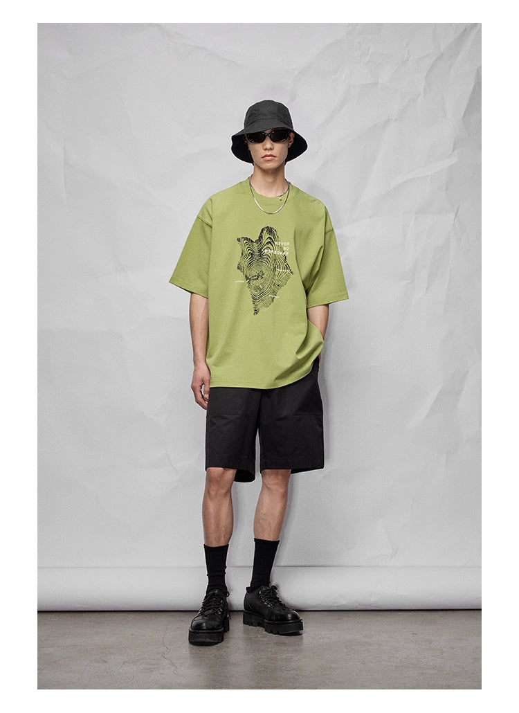 Camiseta de manga corta de impresión gráfica y letra
