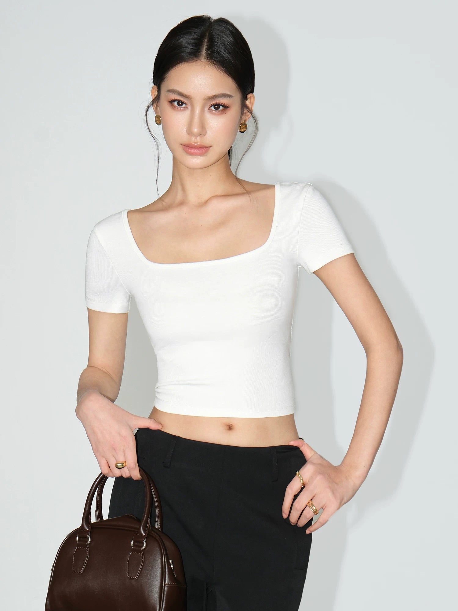 Gallery Square Essential Crop Tee