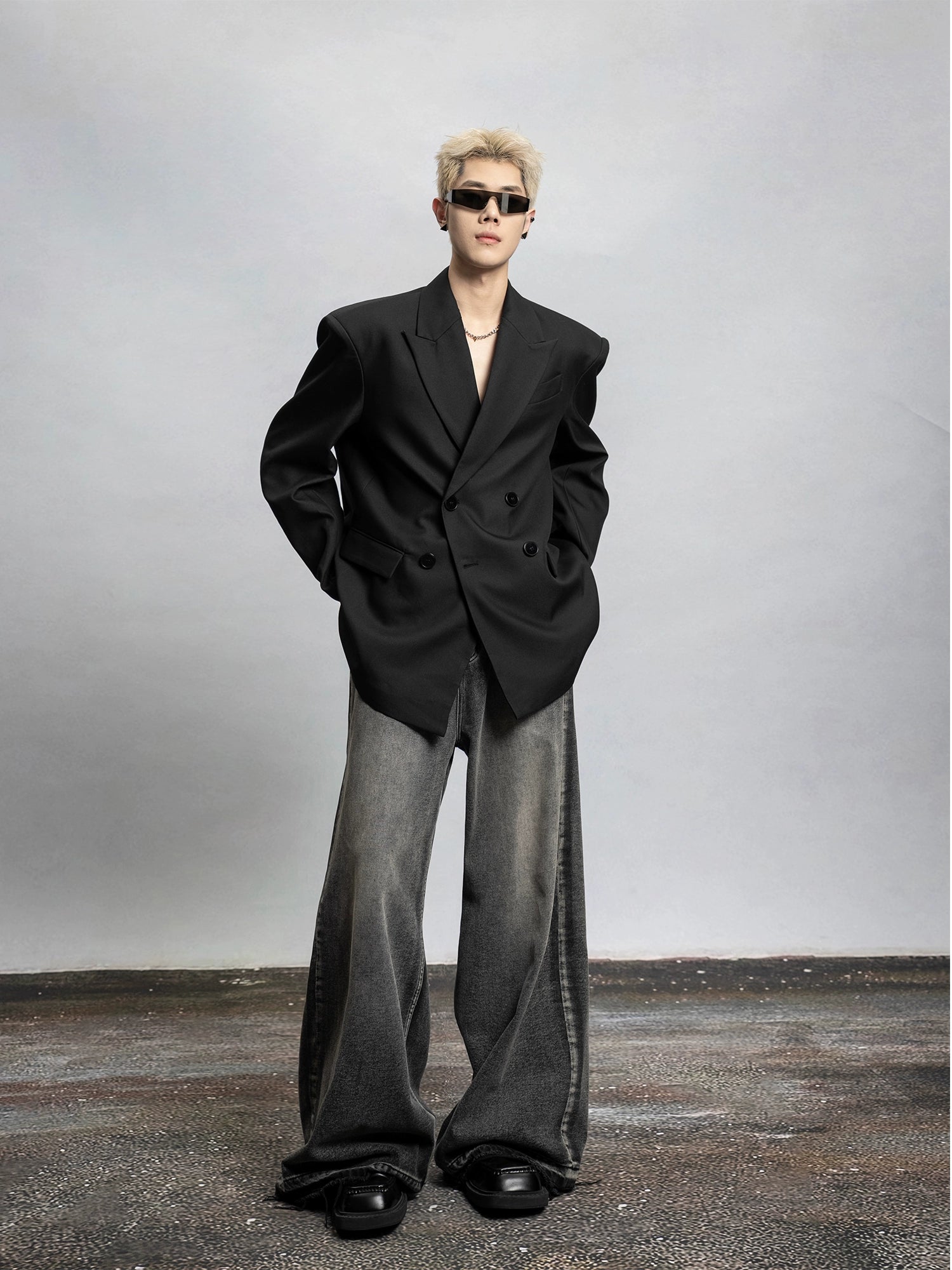 Oversized Black Blazer Suit