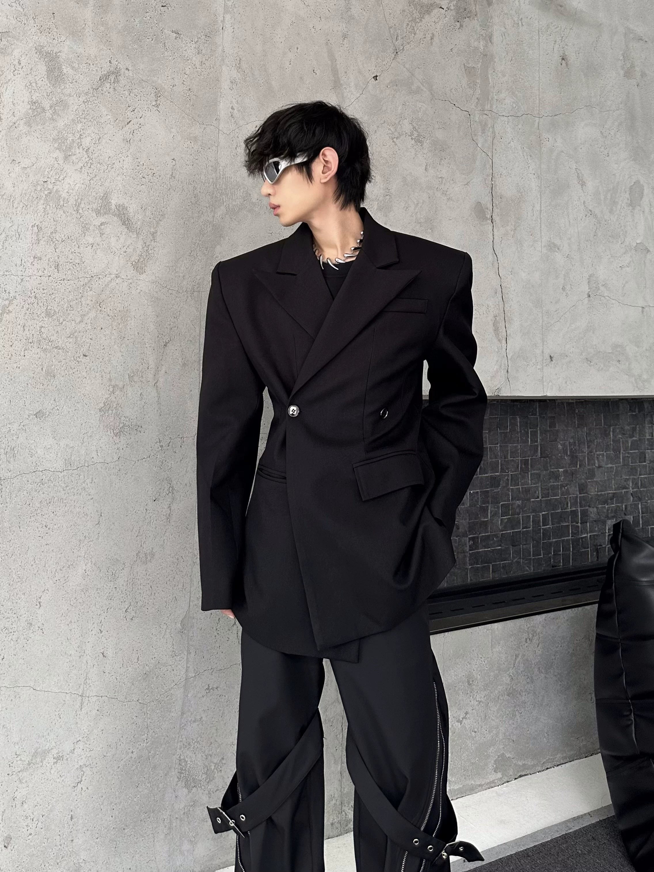Onyx Apex Structured Blazer