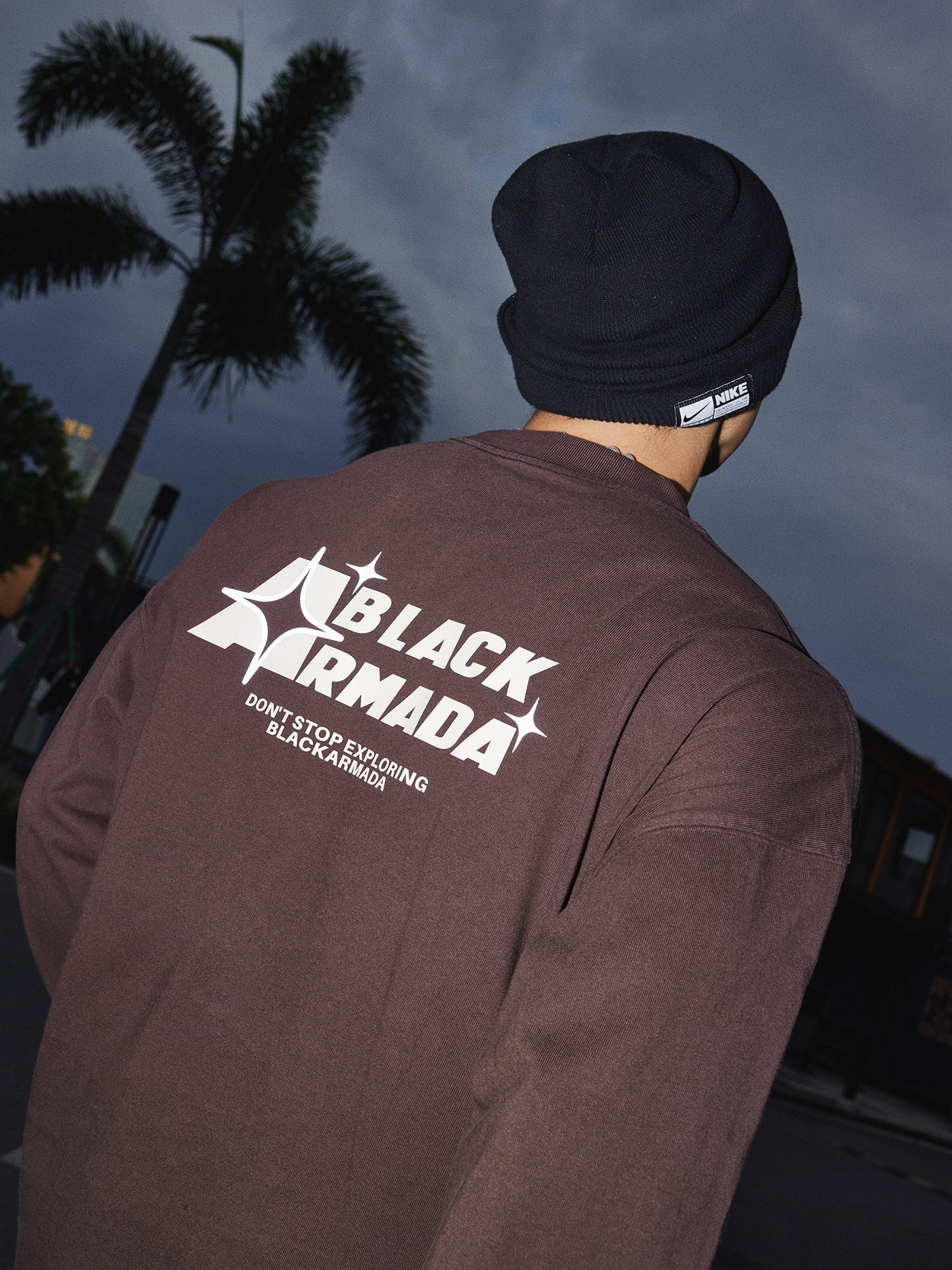 Classic Oversized Minimalist Logo Long Sleeve Tee