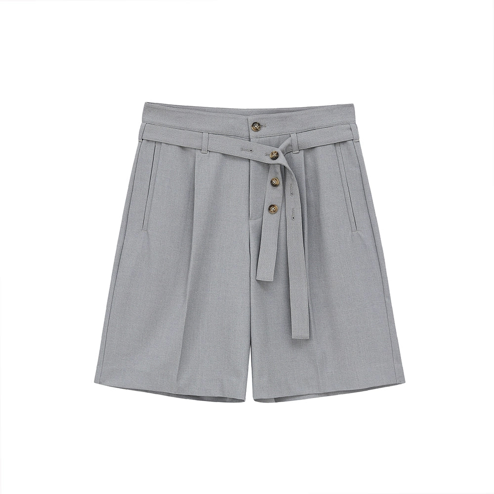 Pantalones cortos de longitud de longitud drapeada