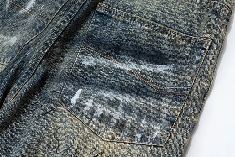 Städtische Leinwand entspannte Splash -Denim