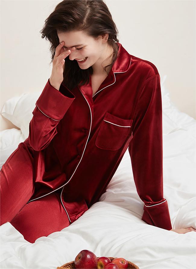 Long-Sleeve Velvet Loungewear Pajama Set - chiclara