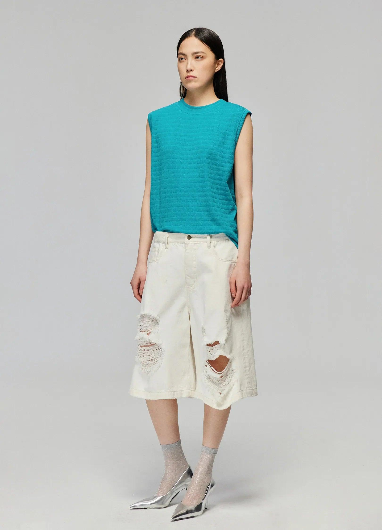 Textured Striped Knit Vest - chiclara