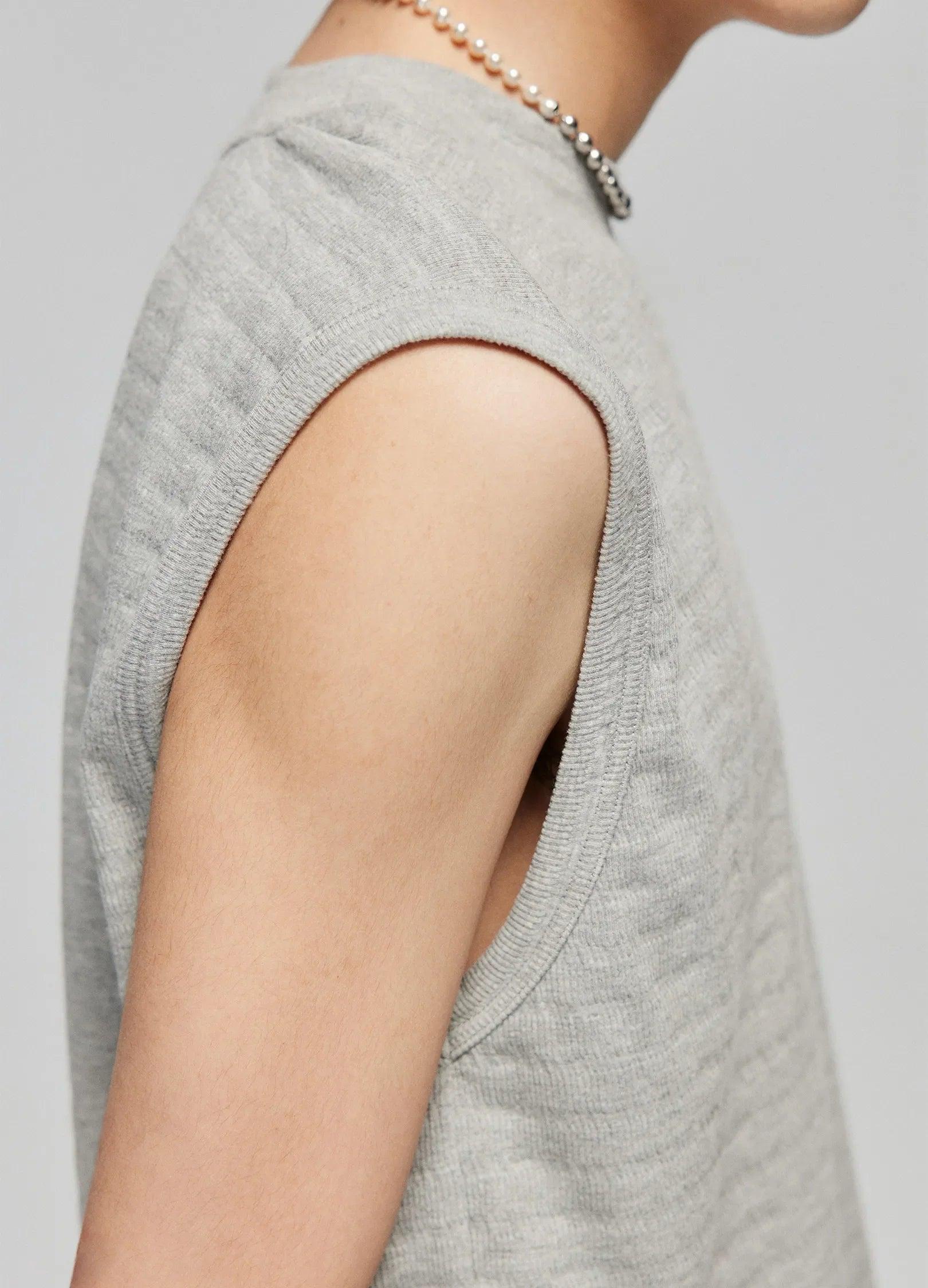 Textured Striped Knit Vest - chiclara
