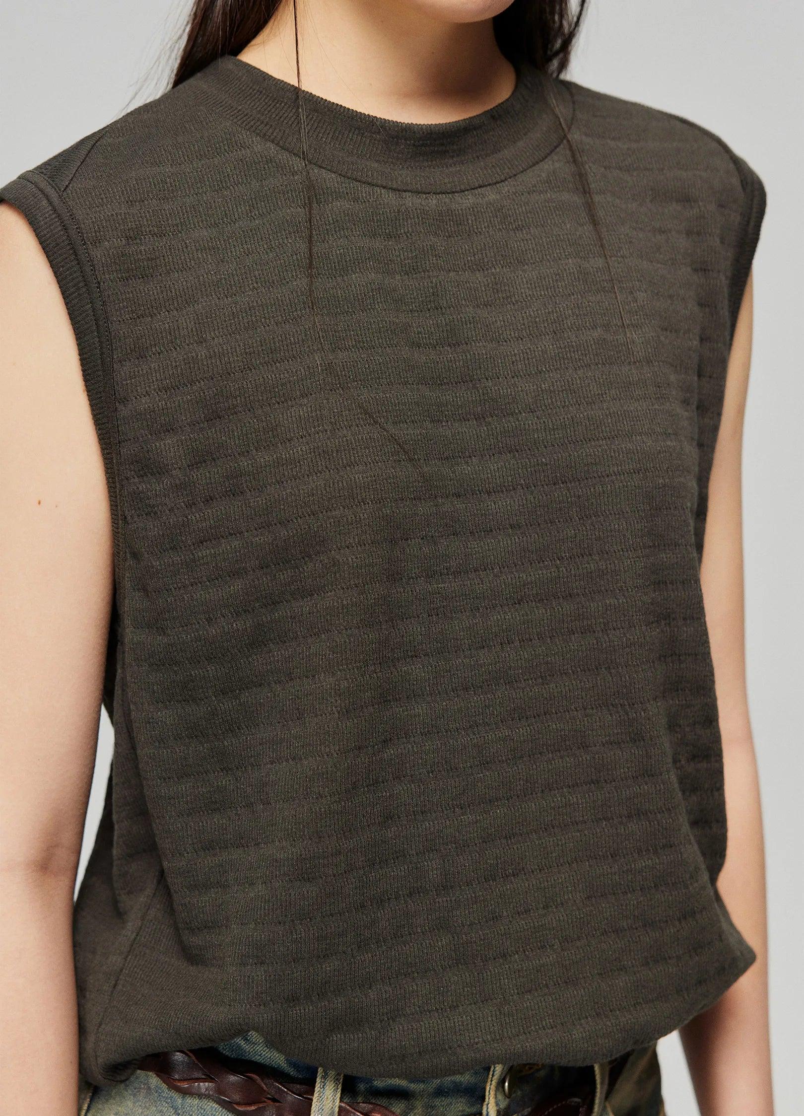 Textured Striped Knit Vest - chiclara