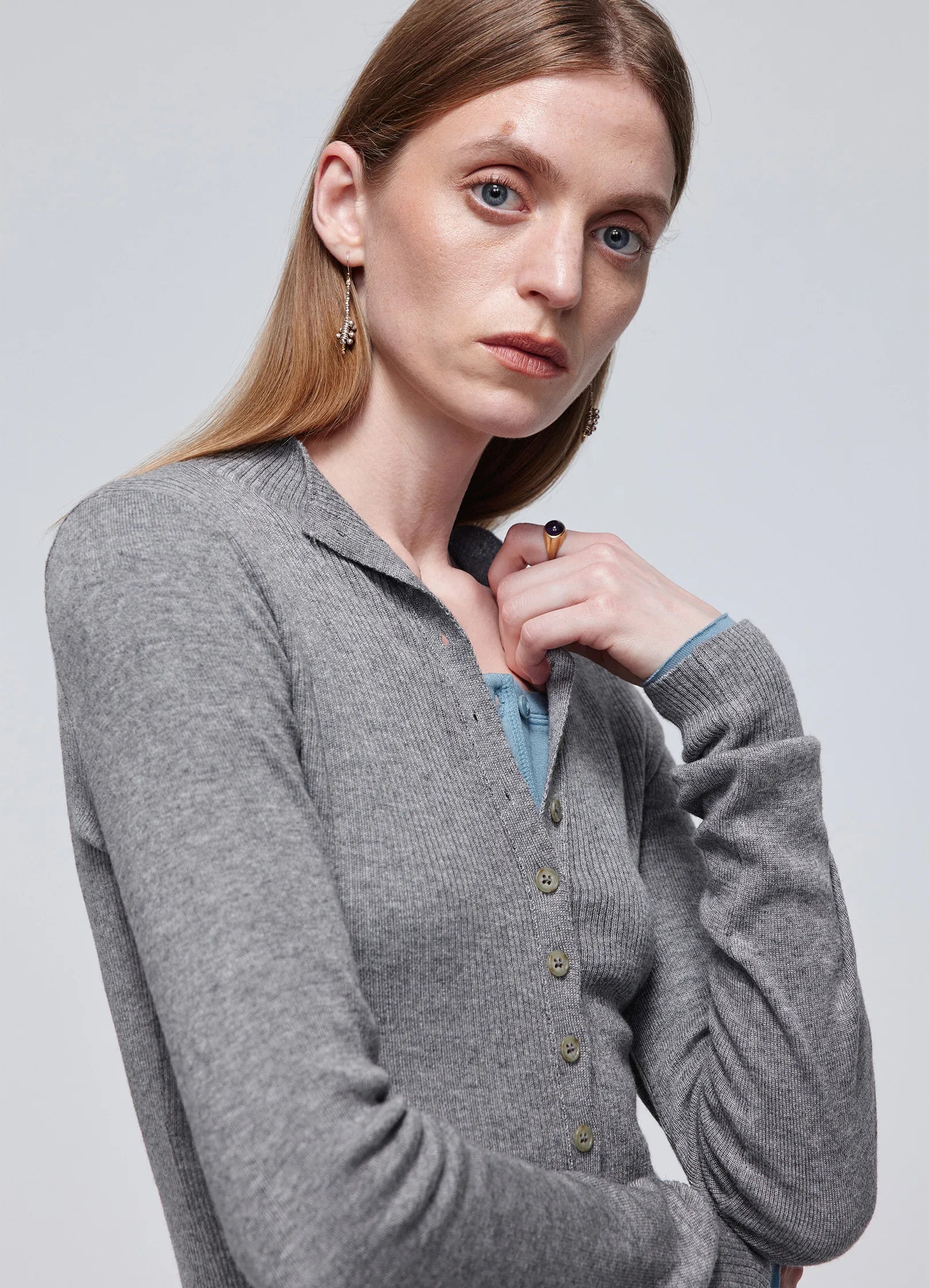 슬림 리브 버튼 카디건