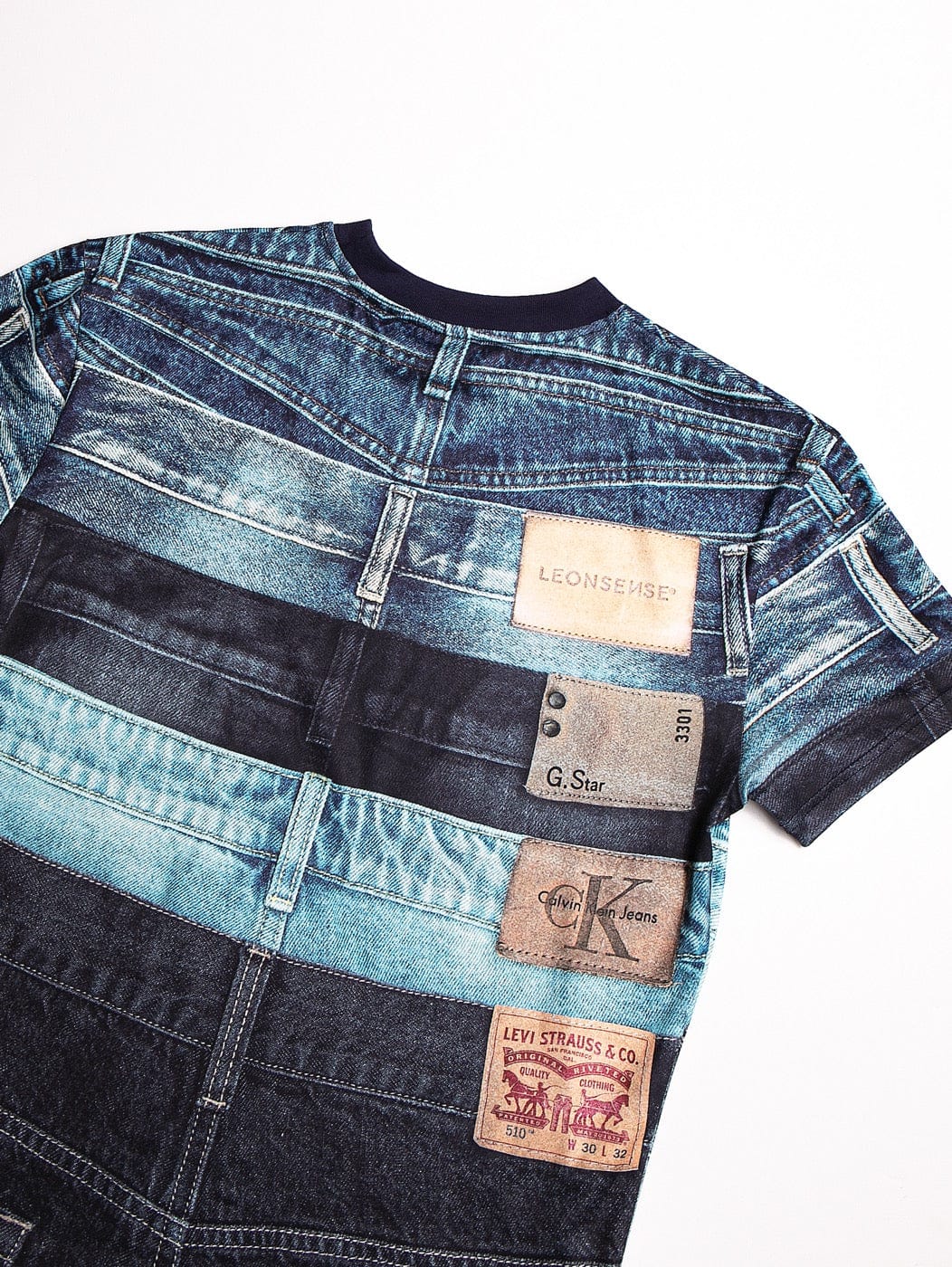 T-shirt imprimé de la taille en denim