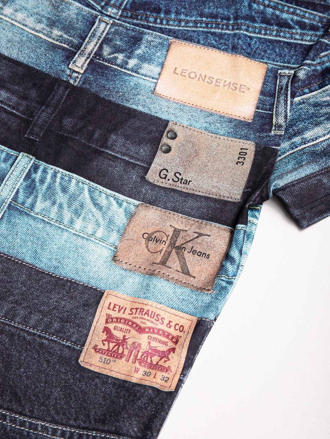 T-shirt imprimé de la taille en denim