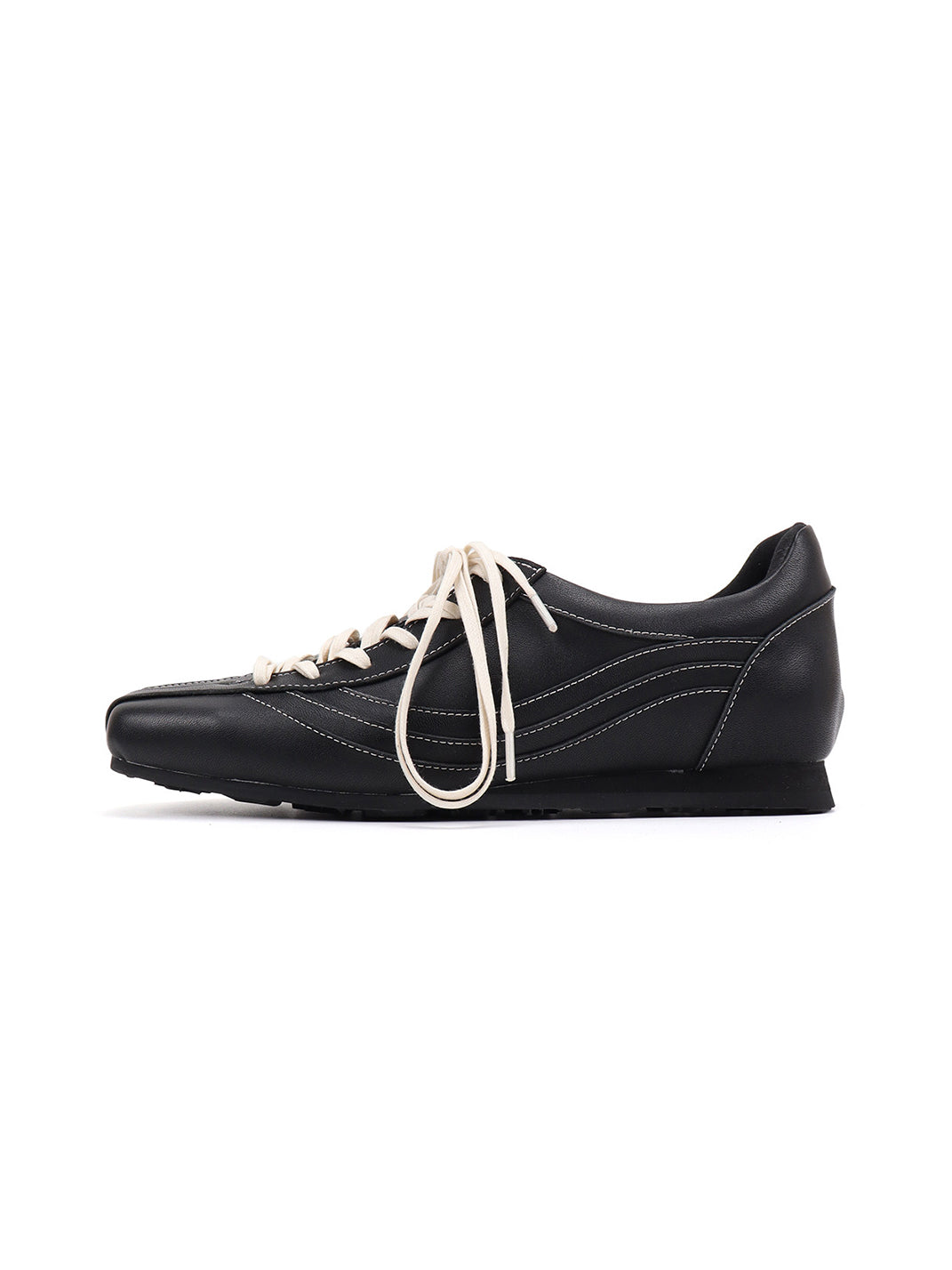 Square-Toe Black Leather Retro Trainers