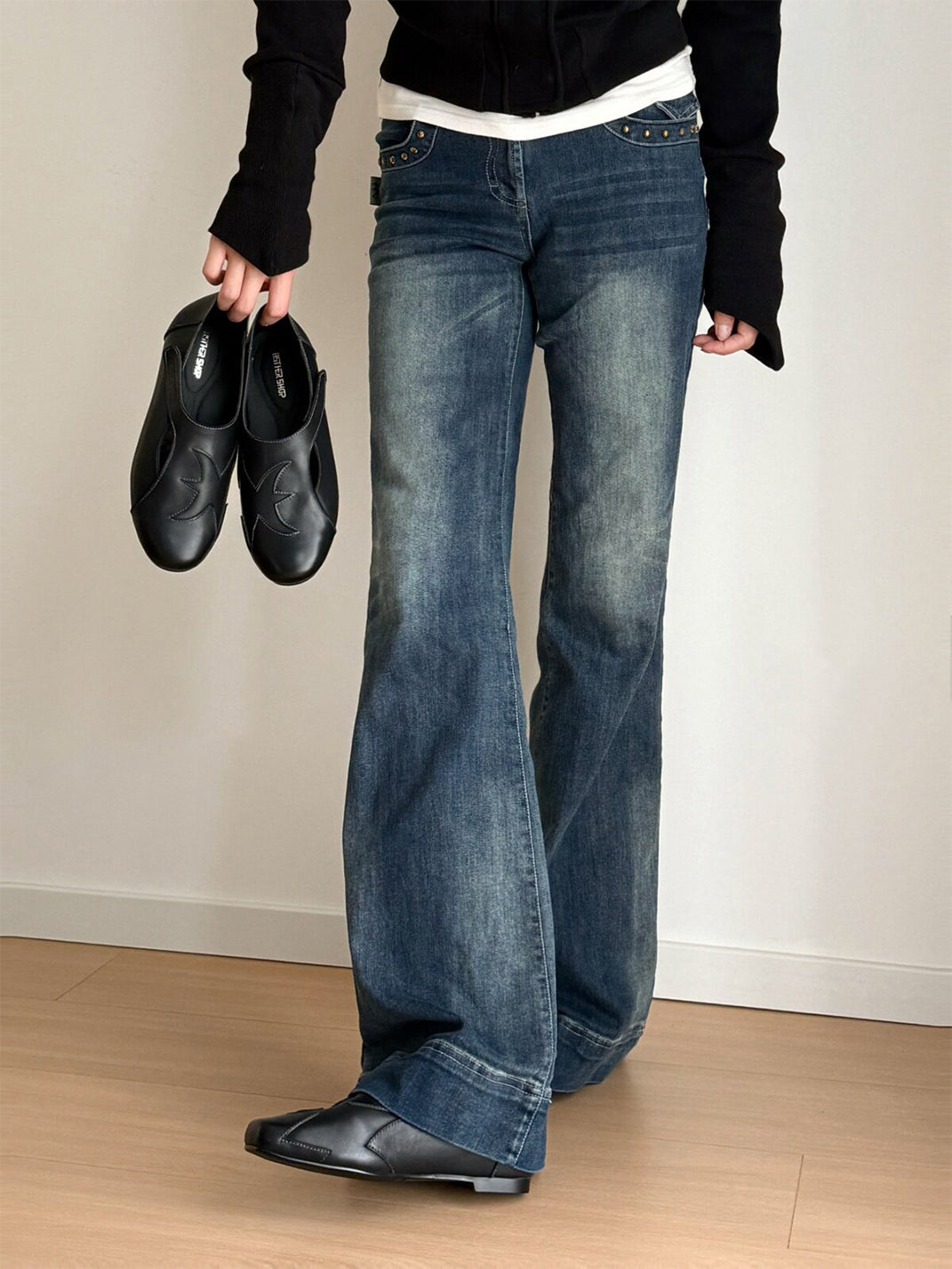 Star-Panel Square-Toe Leather Ballet Flats - View 9