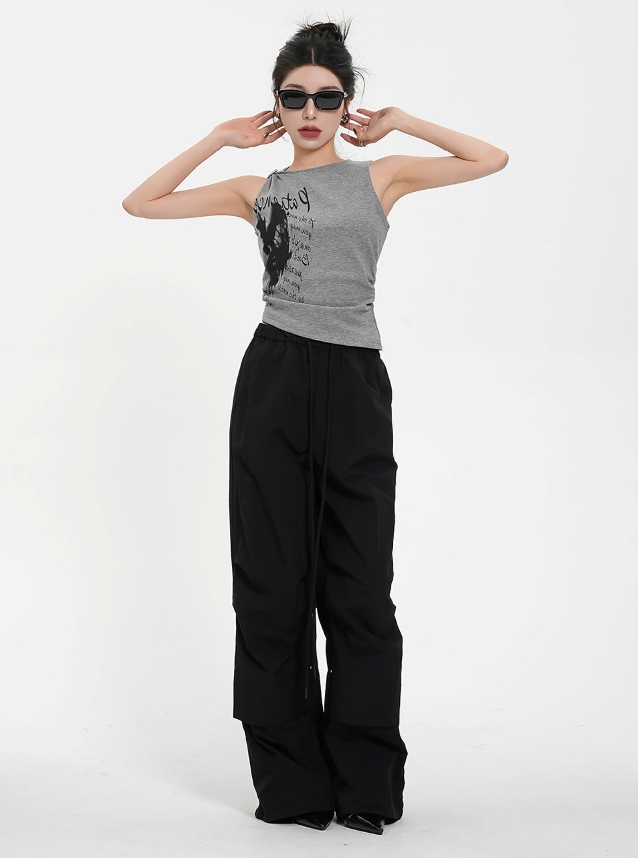 Pantalon à jambes larges à taille haute - pantalon de palais avant plissé noir