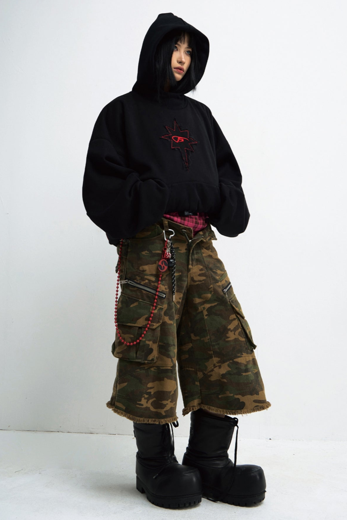 Men's Personality Embroidery Black Hooded Sweatshirt