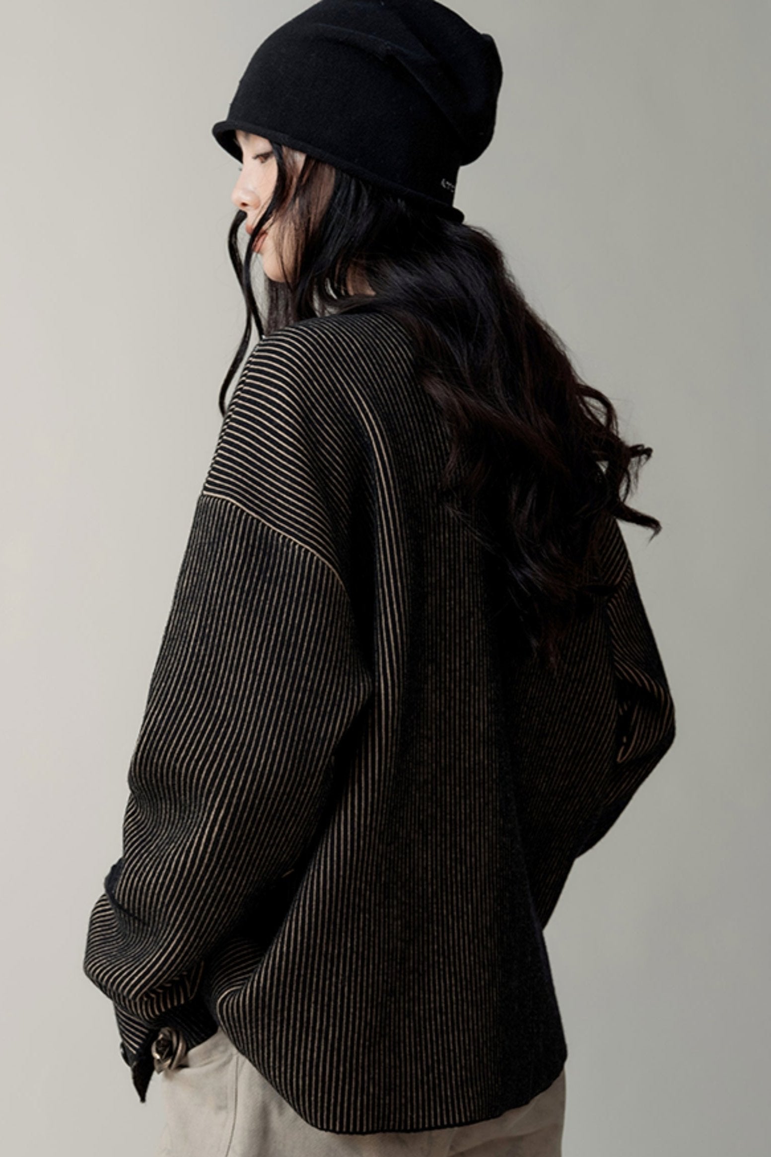 Cardigan de dragon à fines rayures