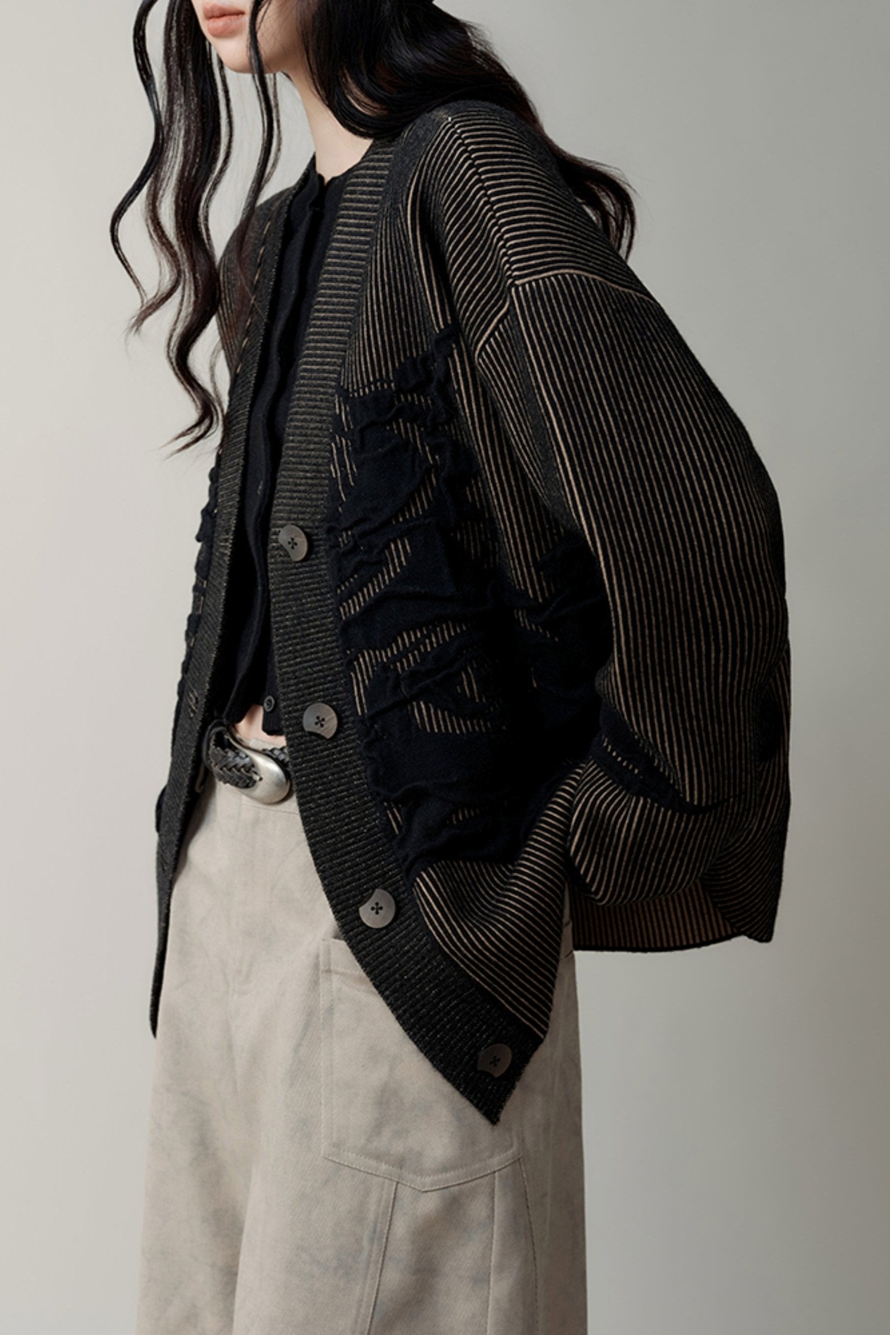 Cardigan de dragon à fines rayures