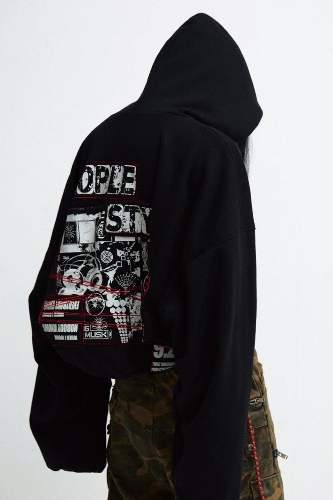 Men's Personality Embroidery Black Hooded Sweatshirt
