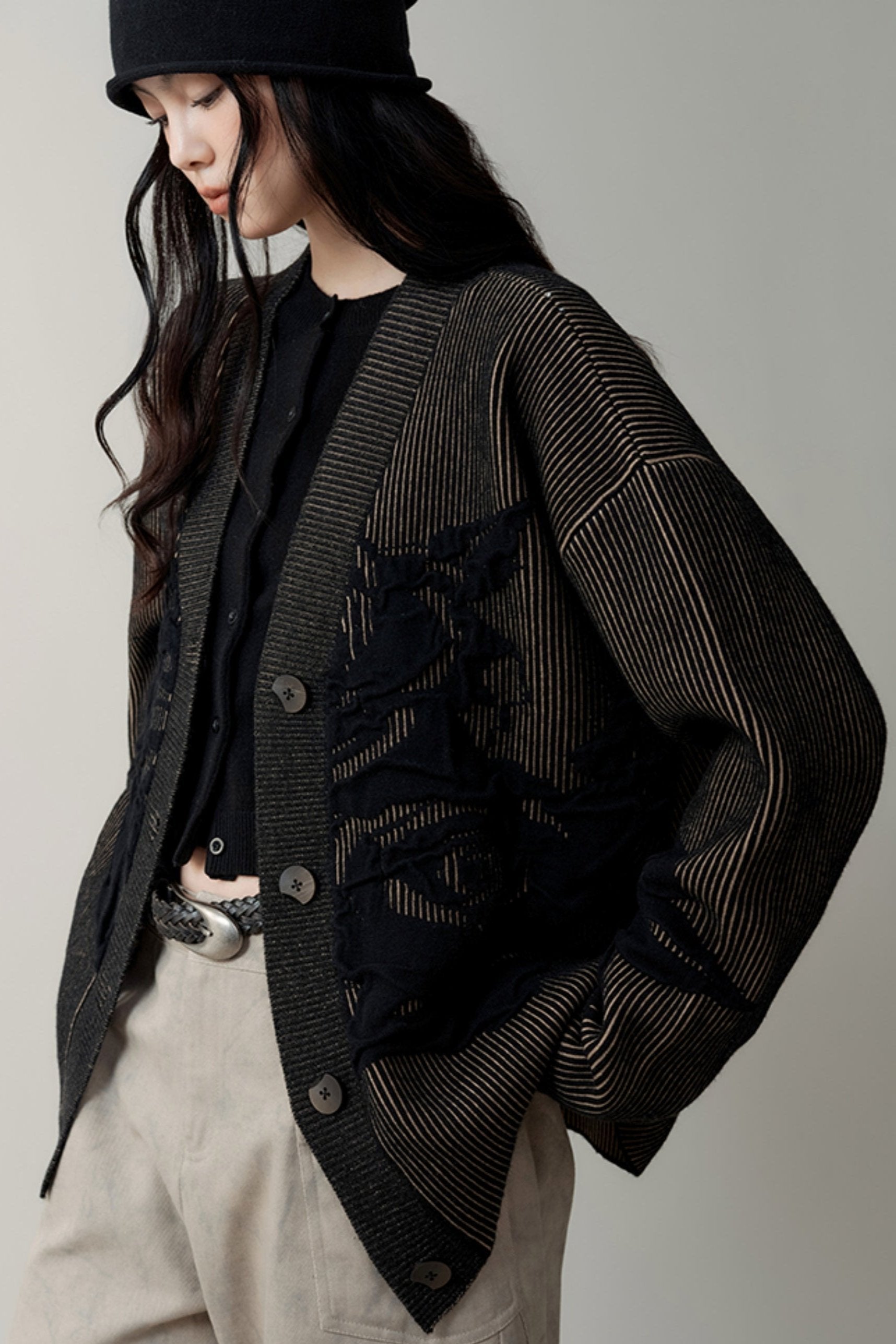 Cardigan de dragon à fines rayures