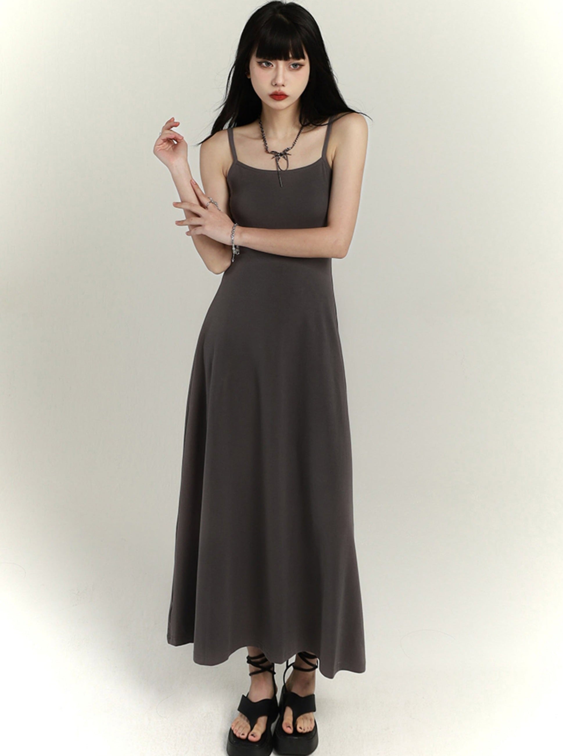 Slim Waist Hip-Covering Slip Dress - chiclara