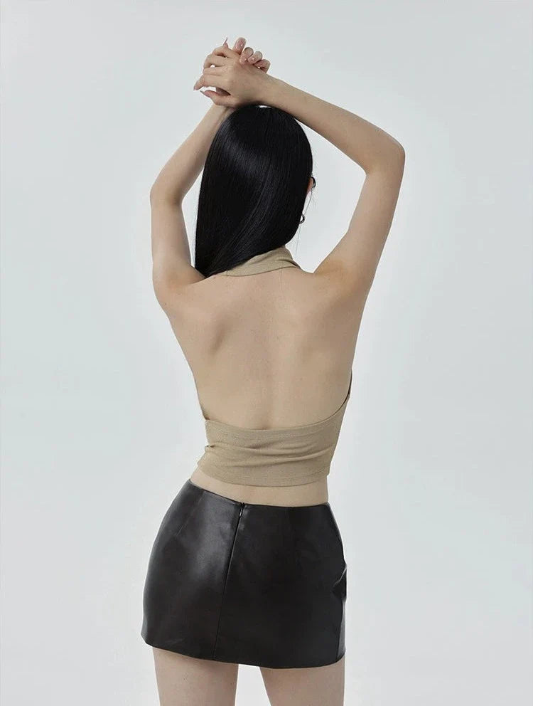카울넥 베이지 홀터 탑