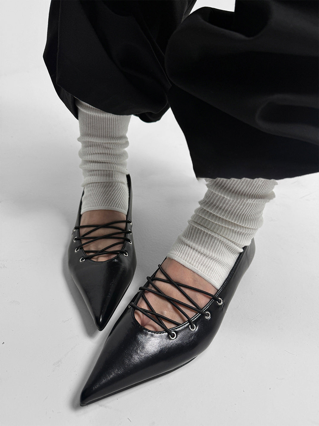 Black Corset-Lace Pointed Ballet Flats - View 3