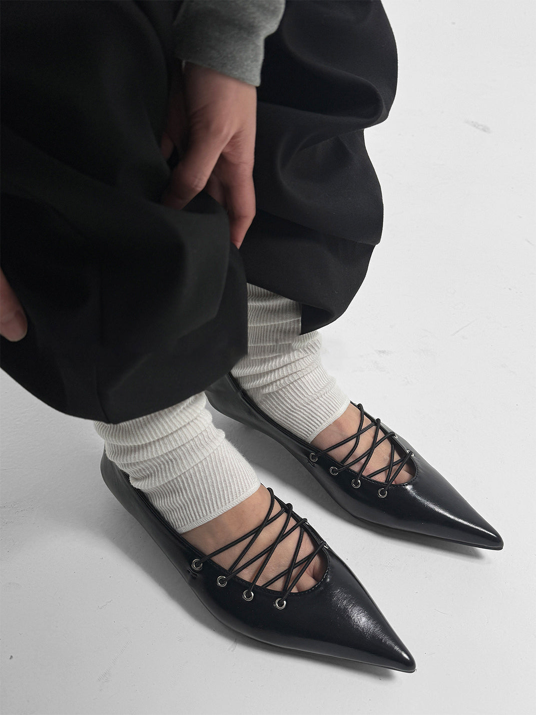 Black Corset-Lace Pointed Ballet Flats - View 6