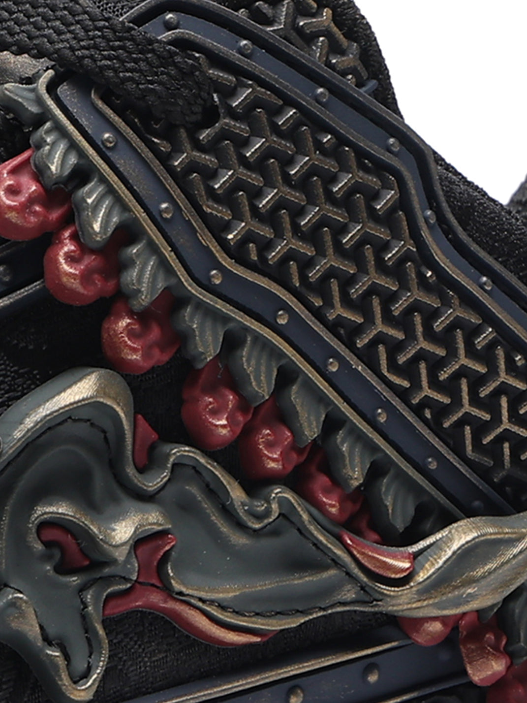Black Dragon Embroidered Low-Top Sneakers - View 11