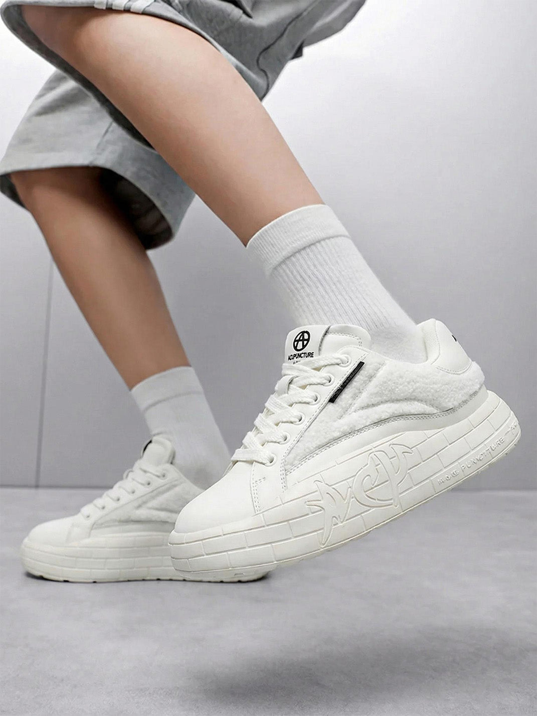 Black Fleece-Panel Platform Sneakers - View 16