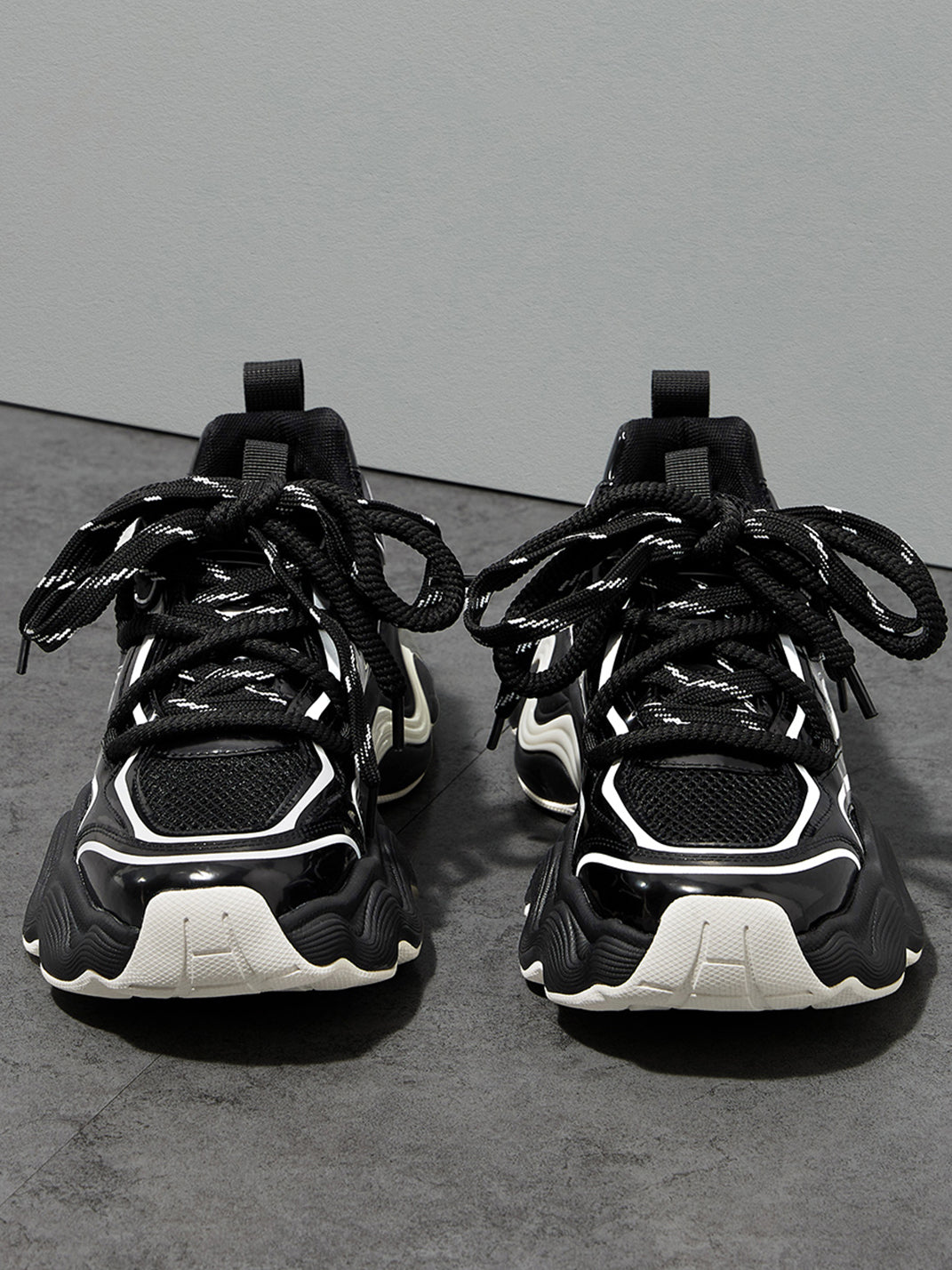 Black Wave-Sole Chunky Dad Sneakers - View 6