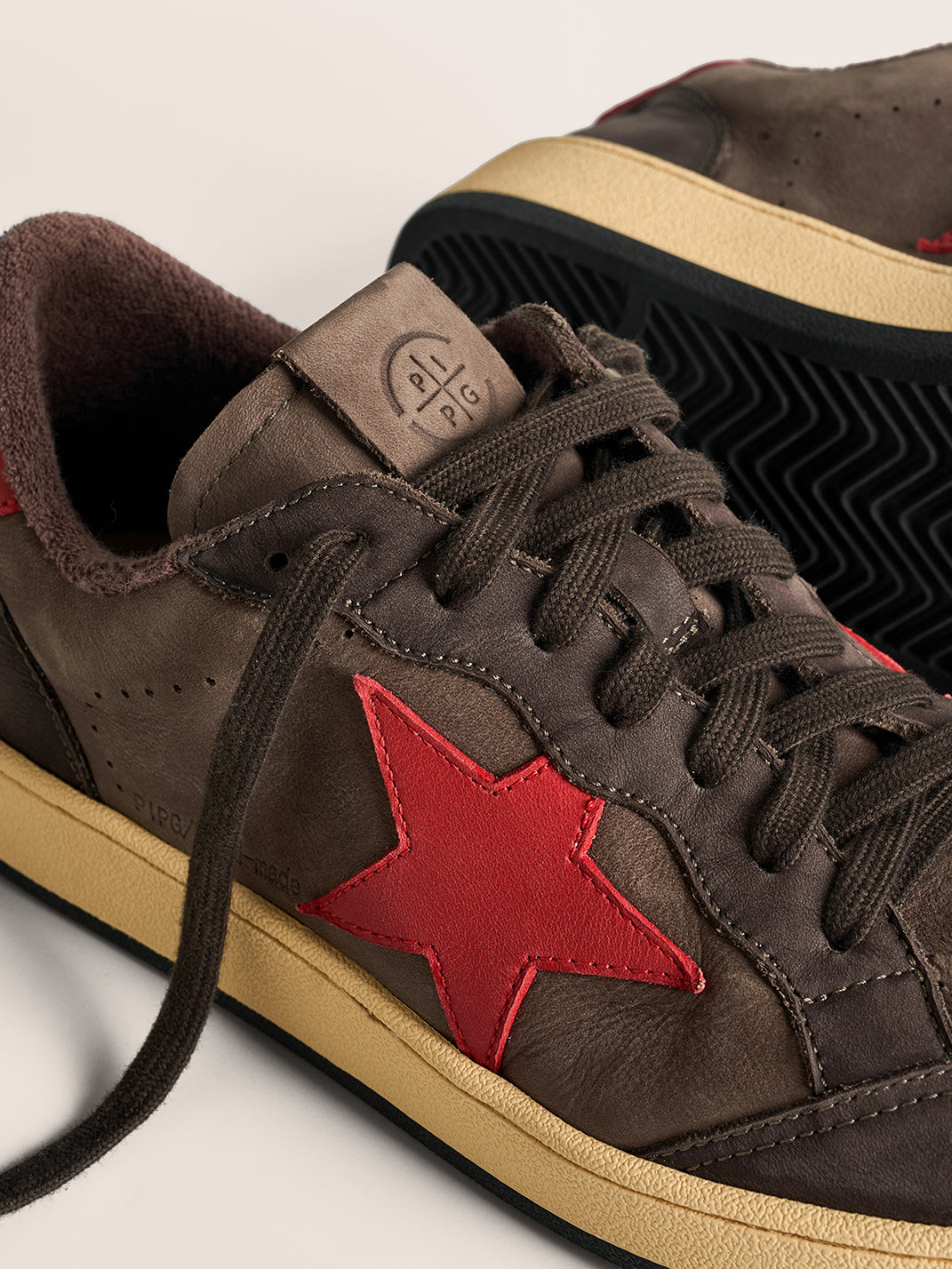 Brown Star Panel Retro Low-Top Sneakers - View 17