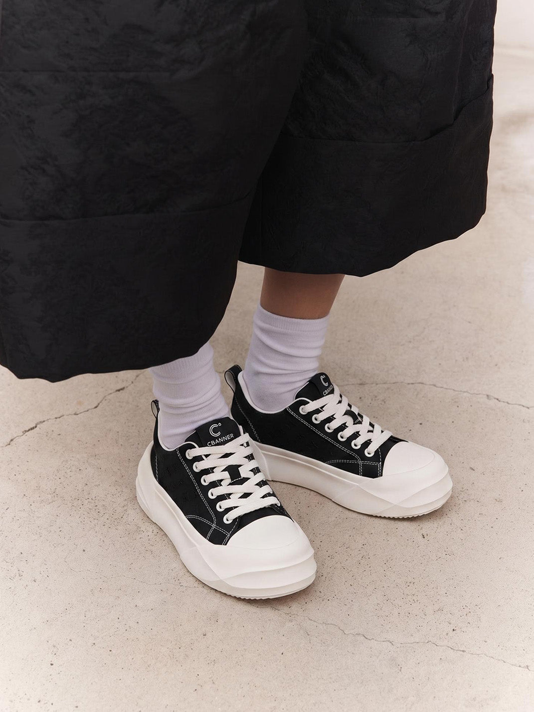 Black Geometric-Sole Platform Sneakers - View 3