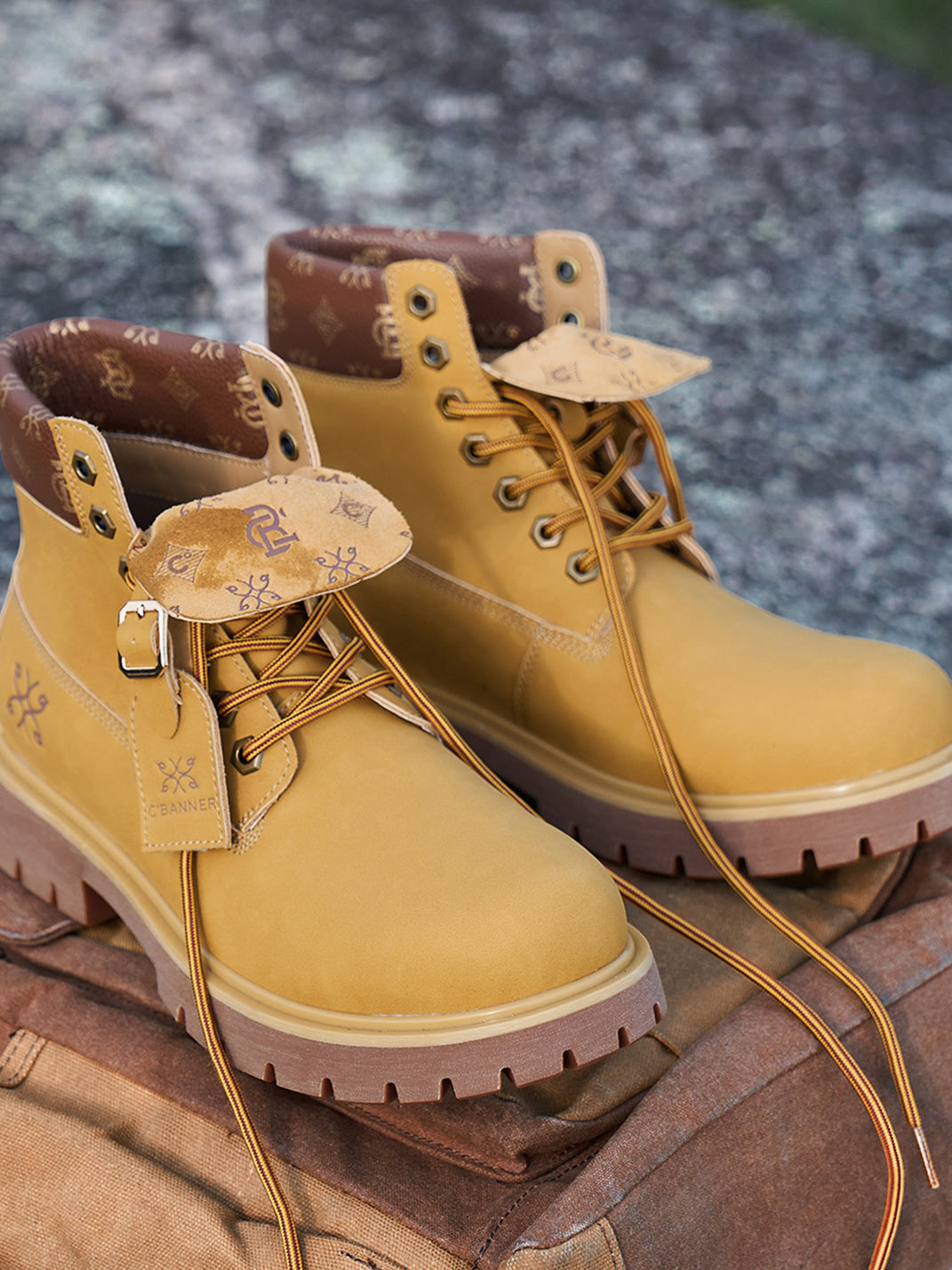 Wheat Contrast-Stitch Lug-Sole Work Boots - View 10