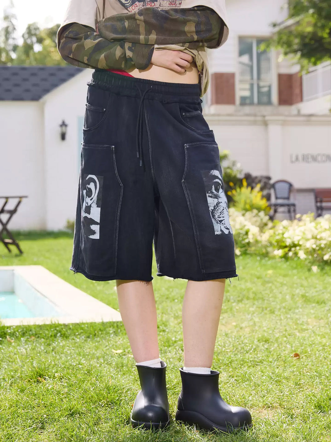 Graphic-Pocket Studded Cotton Long Shorts — product view 2