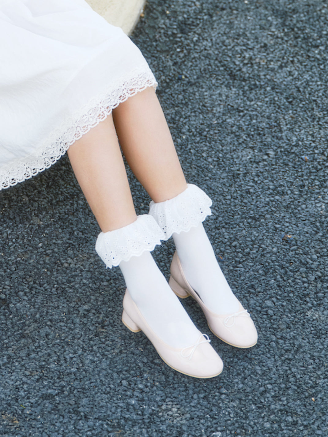 Glossy Low-Heel Ballet Pumps - View 14