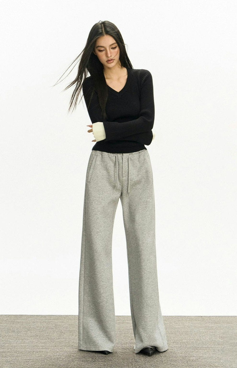 Ribbed V-Neck Contrast Sweater