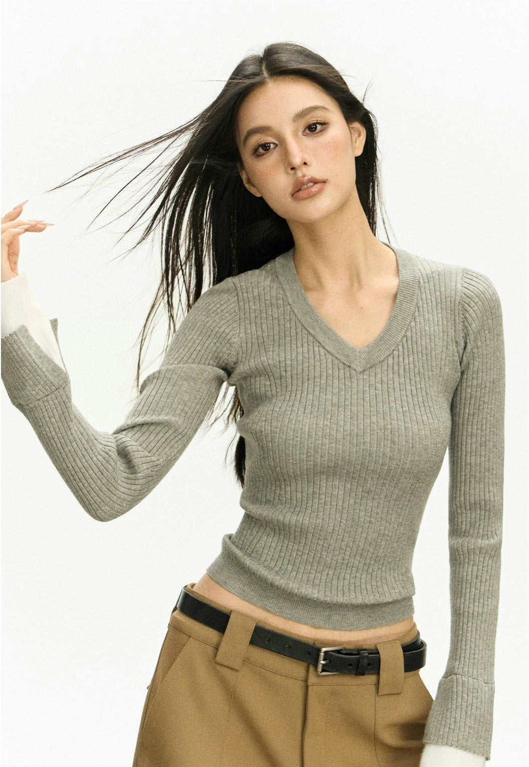 Ribbed V-Neck Contrast Sweater