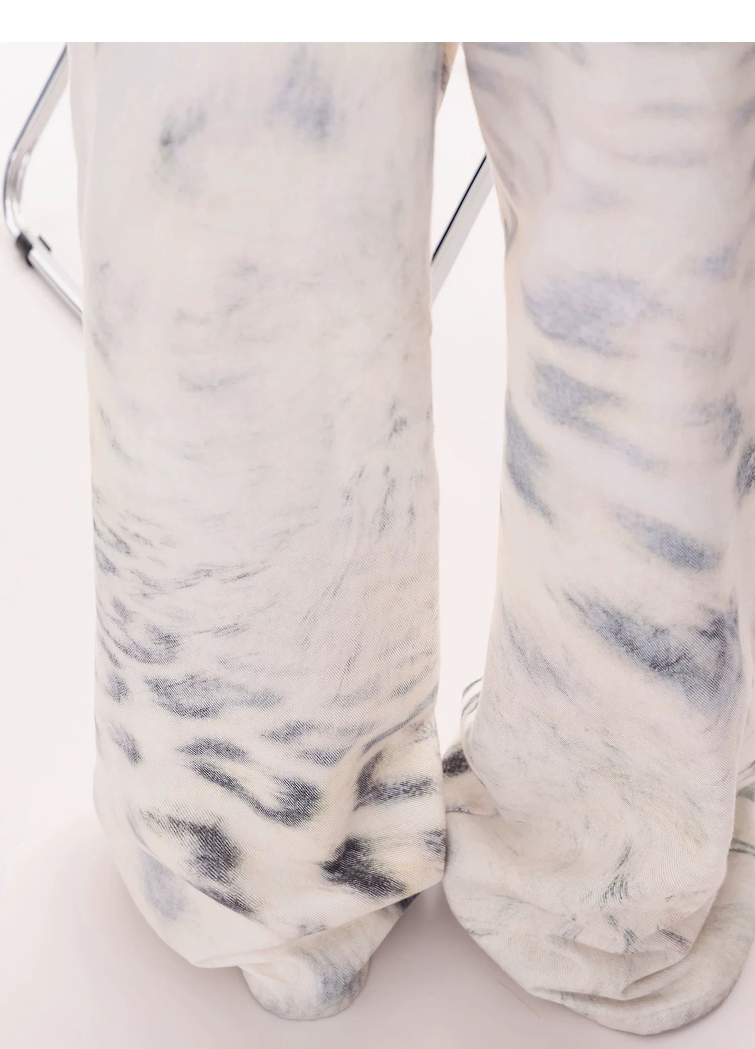 Leopard Tie-Dye Wide-Leg Jeans detail 11