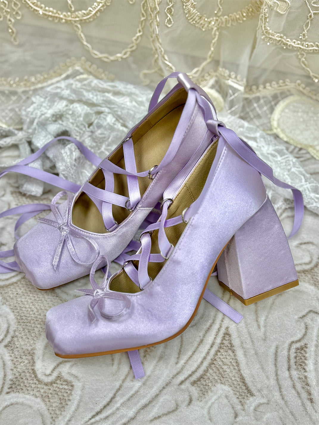 Bow-Tied Satin 9 cm Mary Jane Pumps - View 10