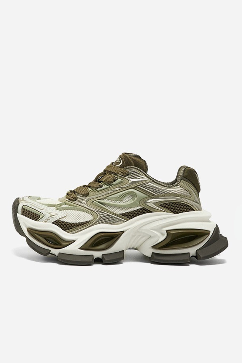 Dual-Eye Platform Running Sneakers