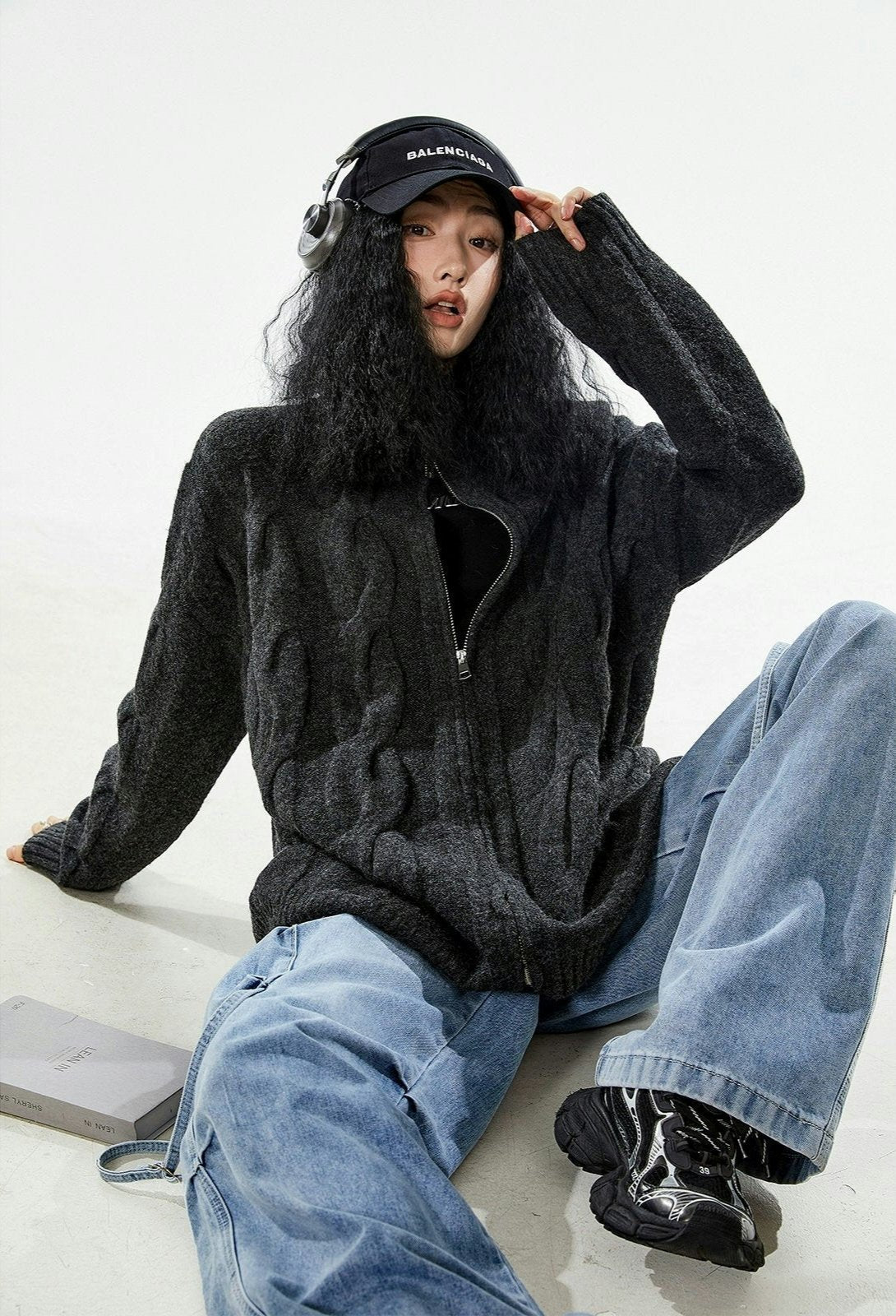 Ribbed Trim Cable Knit Zip-Up Cardigan